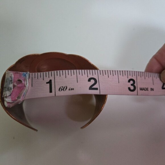 Vintage 1970s Solid Copper Etched Southwestern Cuff Bracelet One Size Adjustable - Picture 7 of 9